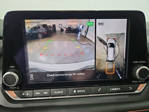 Certified 2025 Nissan Rogue SV AWD/4WD image 20