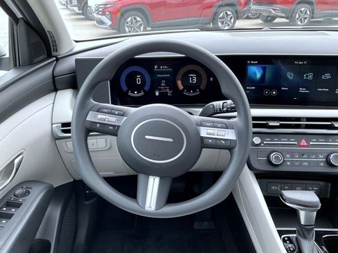 New 2026 Hyundai Tucson SE AWD/4WD image 11