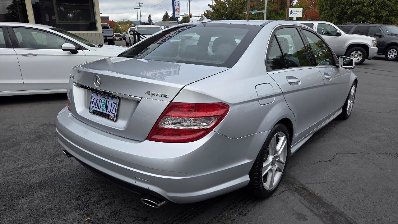 Used 2011 Mercedes-Benz C 300 4MATIC Sedan image 8