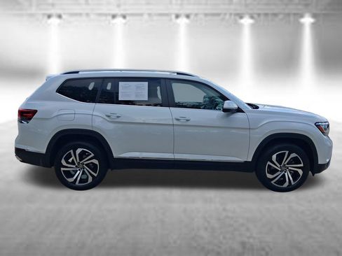 Used 2023 Volkswagen Atlas SEL AWD/4WD image 6