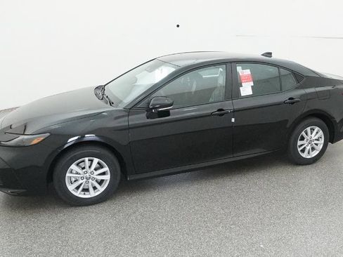 New 2026 Toyota Camry LE image 14