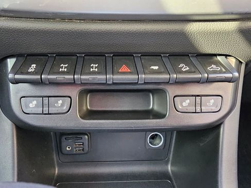 Used 2021 Chevrolet Colorado ZR2 image 31