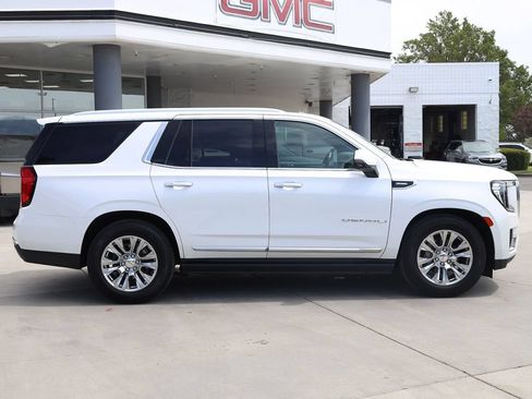 Used 2022 GMC Yukon Denali w/ Denali Ultimate Package AWD/4WD image 7