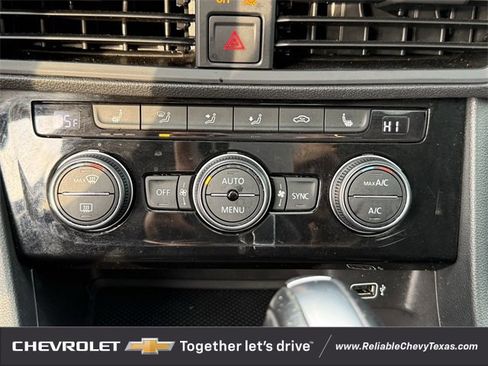 Used 2019 Volkswagen Jetta SE image 24