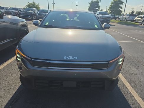 Used 2025 Kia K4 FWD image 3