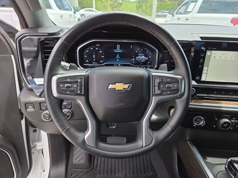 Used 2024 Chevrolet Silverado 1500 LT AWD/4WD image 25
