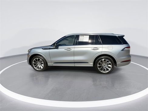 Used 2023 Lincoln Aviator Grand Touring image 6