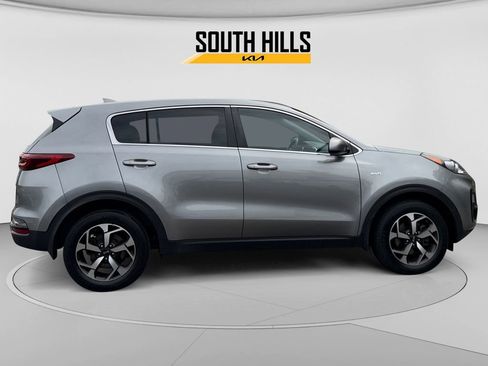 Used 2020 Kia Sportage LX AWD/4WD image 6