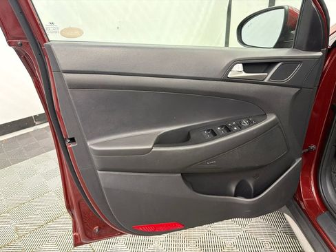 Used 2019 Hyundai Tucson Sport image 11