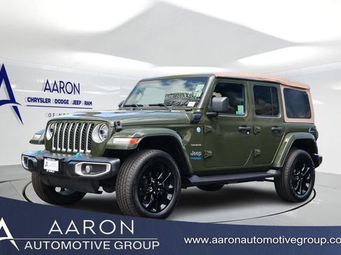 Used 2022 Jeep Wrangler Unlimited Sahara AWD/4WD image 1