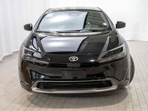 Used 2026 Toyota Prius XLE image 2