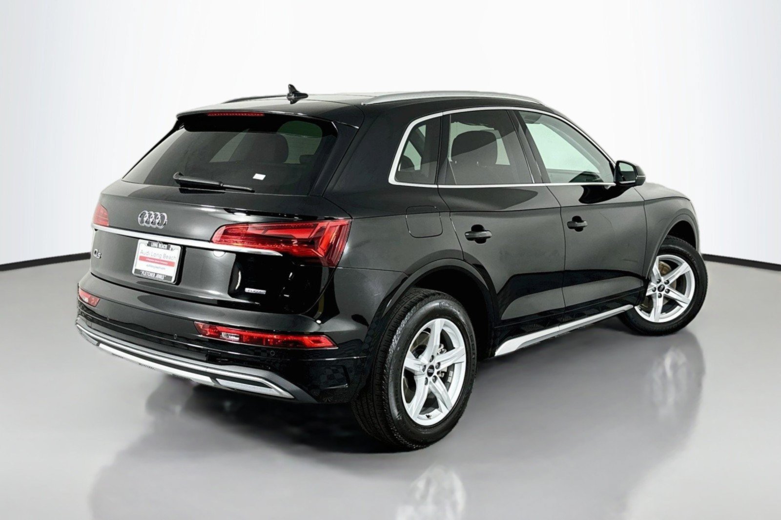 Used 2023 Audi Q5 2.0T Premium w/ Convenience Package AWD/4WD image 14