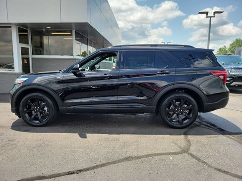 Certified 2024 Ford Explorer ST-Line w/ Class IV Trailer Tow Package AWD/4WD image 7