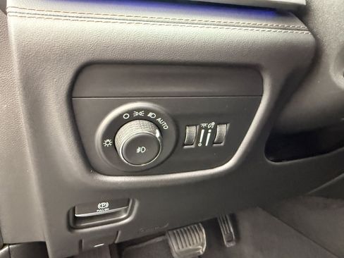 Used 2023 Jeep Grand Cherokee L Summit AWD/4WD image 24