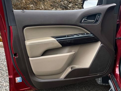 Used 2018 GMC Canyon SLT w/ Driver Alert Package image 21