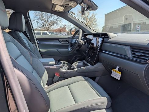 New 2026 GMC Terrain AT4 w/ Convenience Package III AWD/4WD image 28