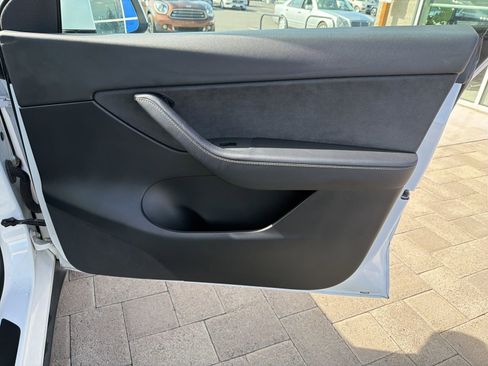 Used 2021 Tesla Model Y 2WD image 26