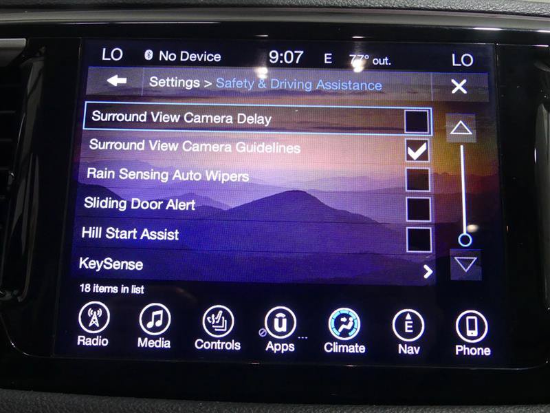 Used 2017 Chrysler Pacifica Limited w/ UConnect Theater Package FWD image 47