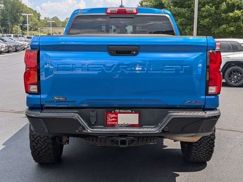 Used 2024 Chevrolet Colorado ZR2 w/ Technology Package AWD/4WD image 9