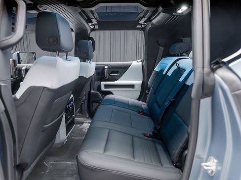 Used 2024 GMC Hummer EV 3X w/ Omega Edition AWD/4WD image 66