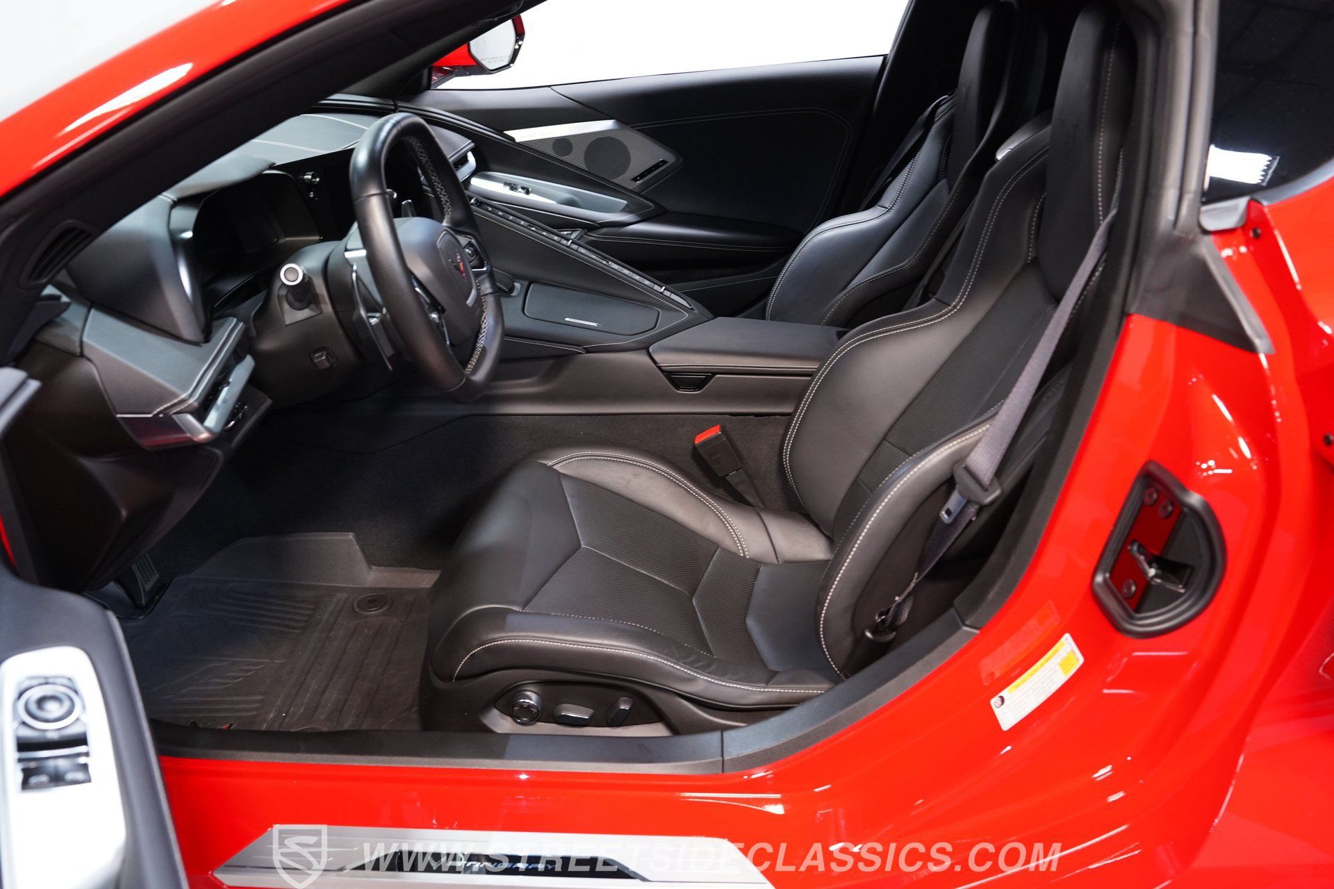 Used 2021 Chevrolet Corvette Stingray Preferred Cpe w/ Z51 Performance Package RWD image 33