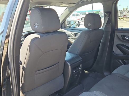 Used 2023 Chevrolet Traverse LT FWD image 20