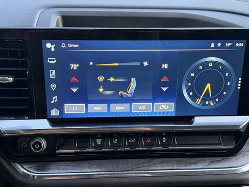 Used 2024 Chevrolet Silverado 2500 LTZ image 33