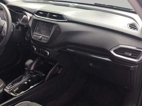 Certified 2022 Chevrolet TrailBlazer LT w/ Confidence II Package FWD image 18