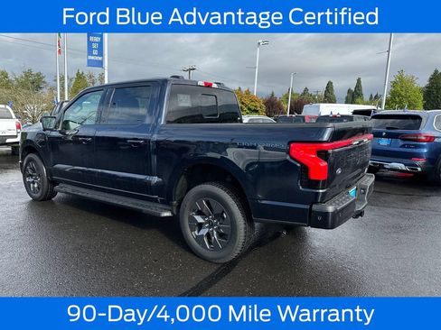 Used 2022 Ford F150 Lightning Lariat AWD/4WD image 5