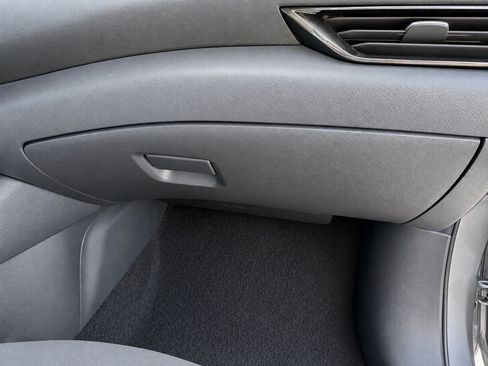Used 2025 Nissan Sentra SV FWD image 40