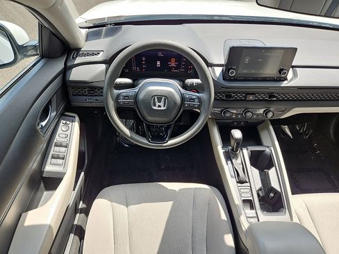 Used 2023 Honda Accord LX image 11
