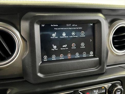 Certified 2021 Jeep Gladiator Overland w/ Cold Weather Group image 38