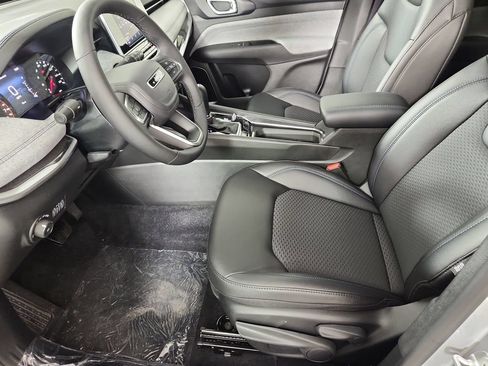 New 2025 Jeep Compass Latitude AWD/4WD image 7