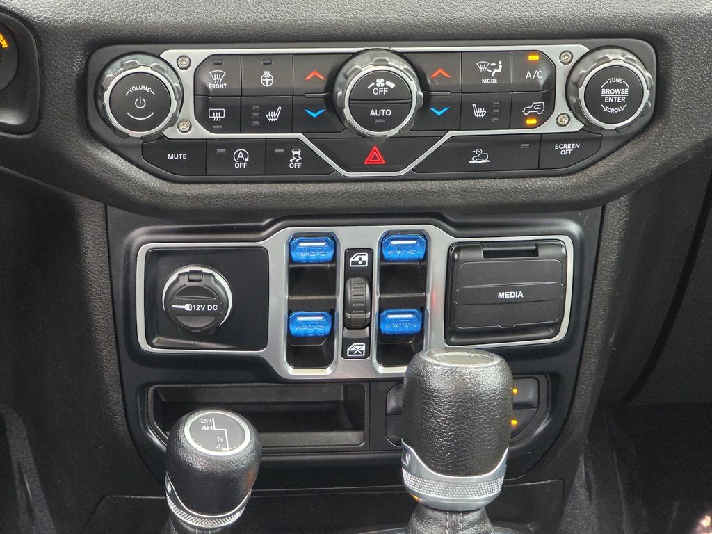 Used 2024 Jeep Gladiator Sport AWD/4WD image 33