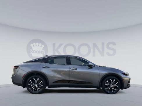 Used 2024 Toyota Crown XLE image 8