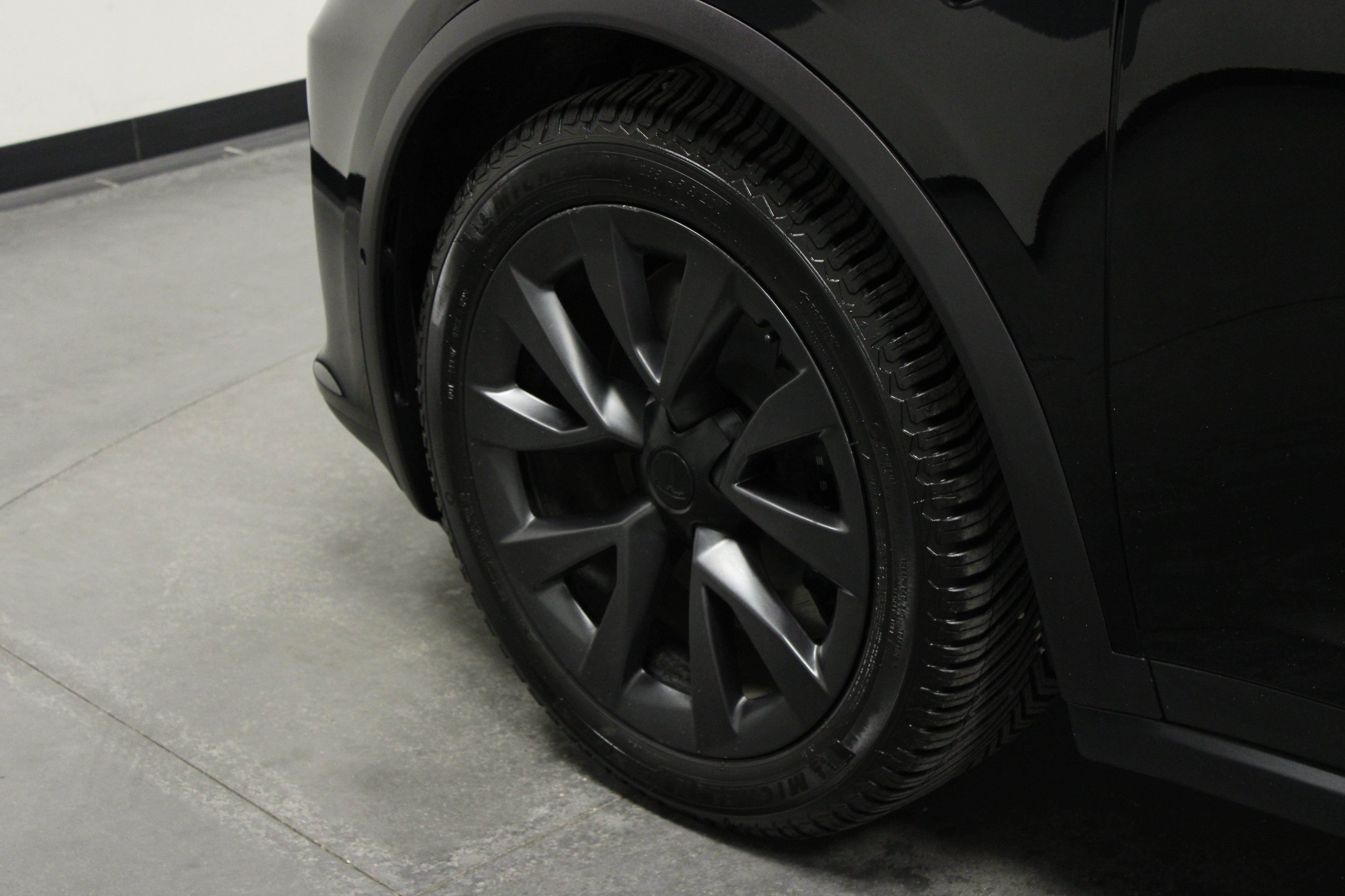 Used 2023 Tesla Model X AWD/4WD image 10