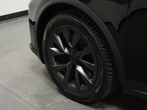Used 2023 Tesla Model X AWD/4WD image 10