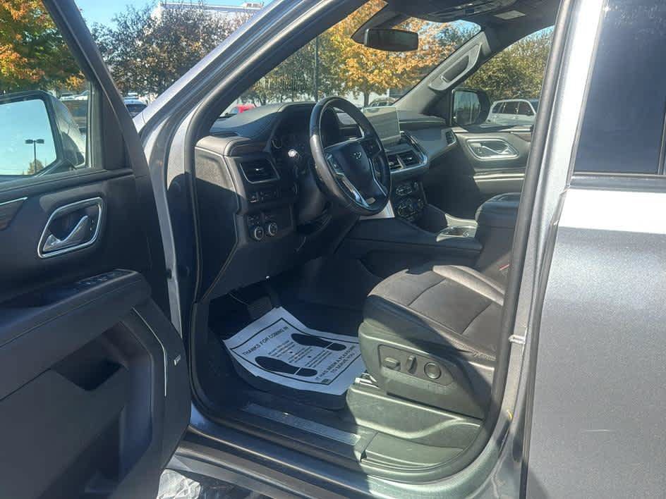 Used 2021 Chevrolet Suburban Z71 w/ Rear Media and Nav Package AWD/4WD image 28