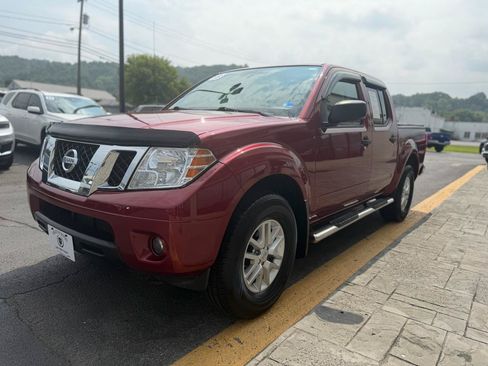 Used 2019 Nissan Frontier SV w/ Value Truck Package AWD/4WD image 4