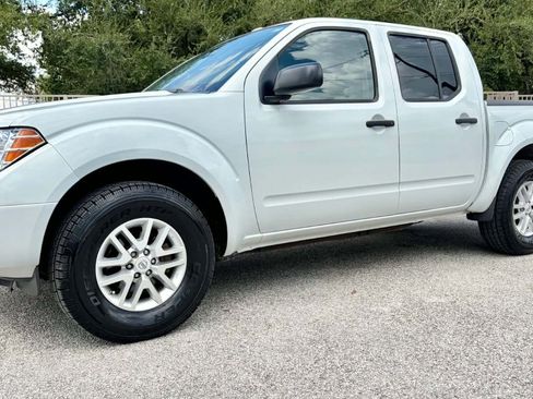 Used 2016 Nissan Frontier SV w/ SV Value Truck Package RWD image 1