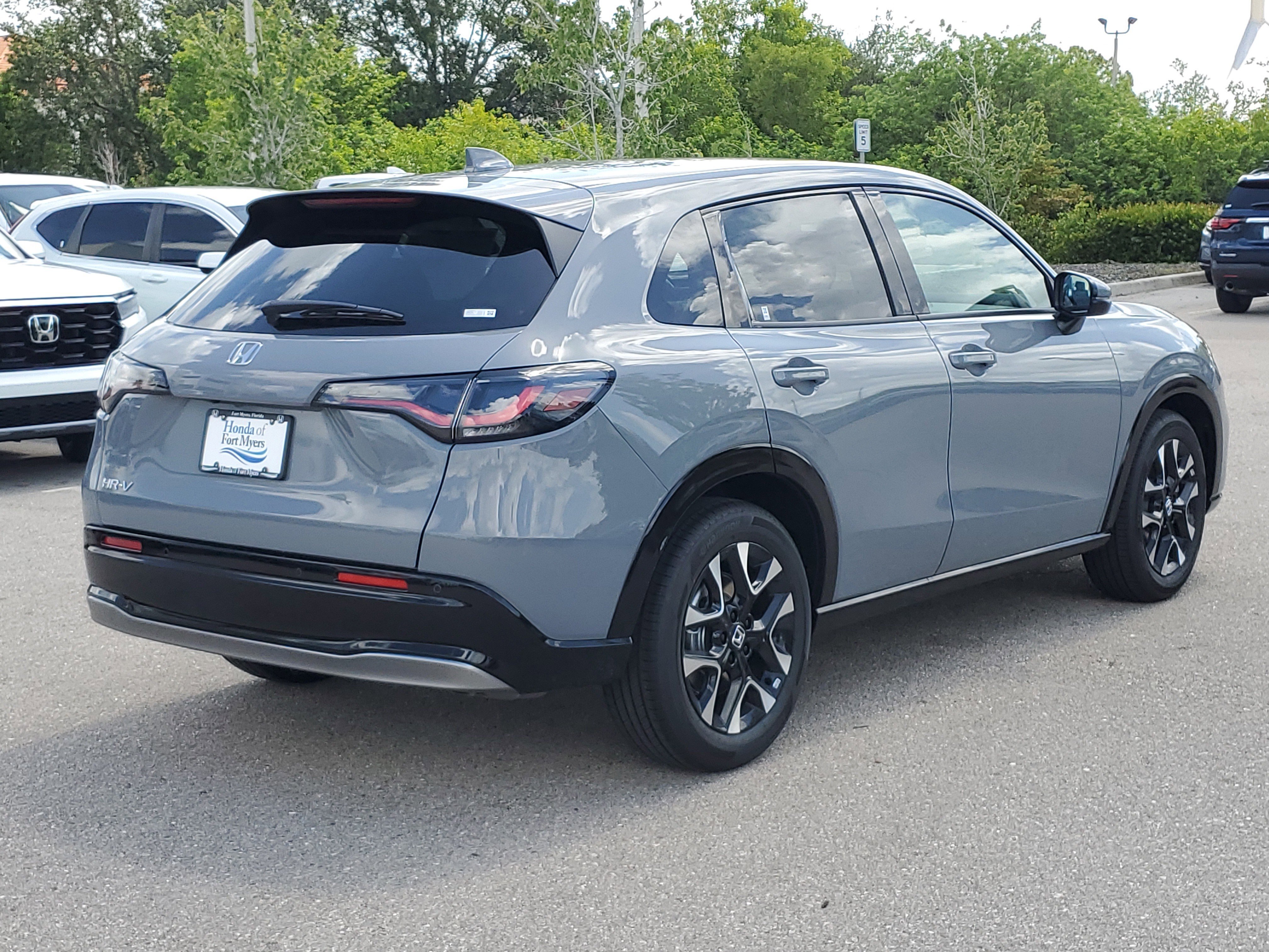New 2027 Honda HR-V EX-L image 4