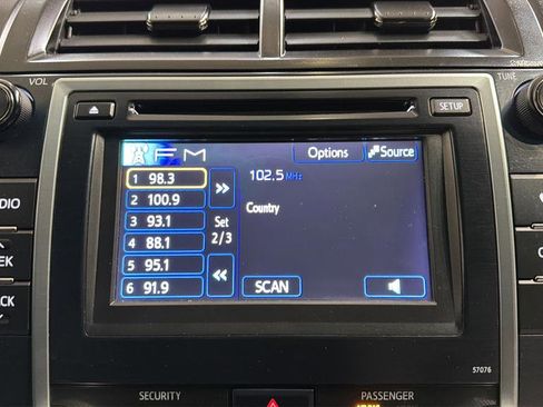 Used 2014 Toyota Camry LE image 22