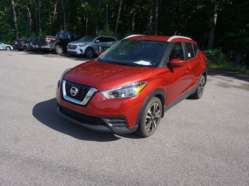 Used 2019 Nissan Kicks SV FWD image 20