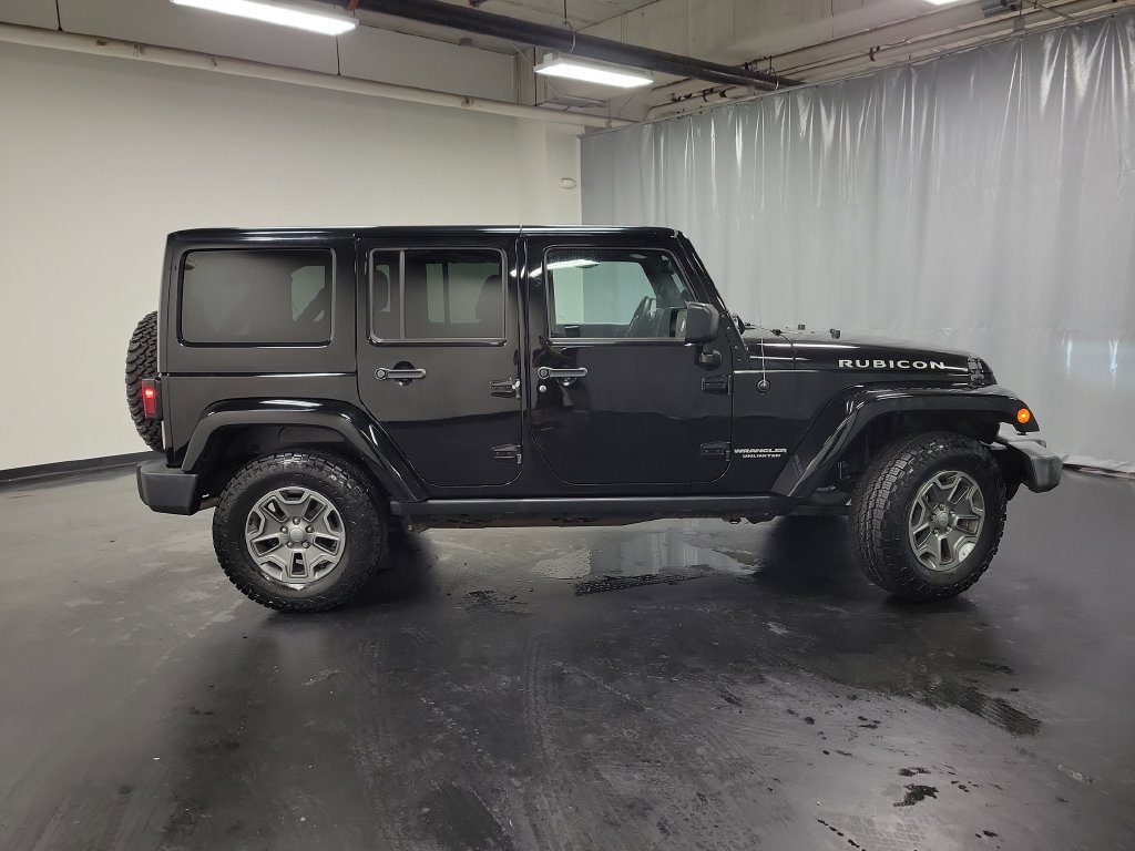 Used 2017 Jeep Wrangler Unlimited Rubicon w/ Cold Weather Group AWD/4WD image 10