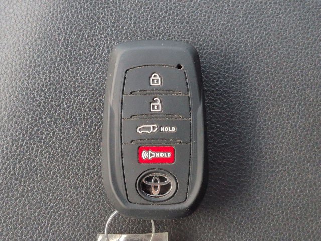 Used 2026 Toyota 4Runner TRD Off-Road Premium AWD/4WD image 32