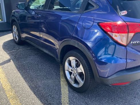 Used 2016 Honda HR-V EX image 4