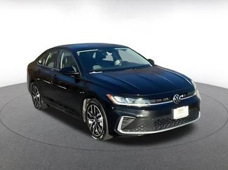 Used 2025 Volkswagen Jetta SE video 2