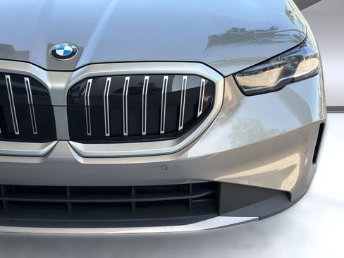 Used 2026 BMW 530i w/ Premium Package RWD image 11