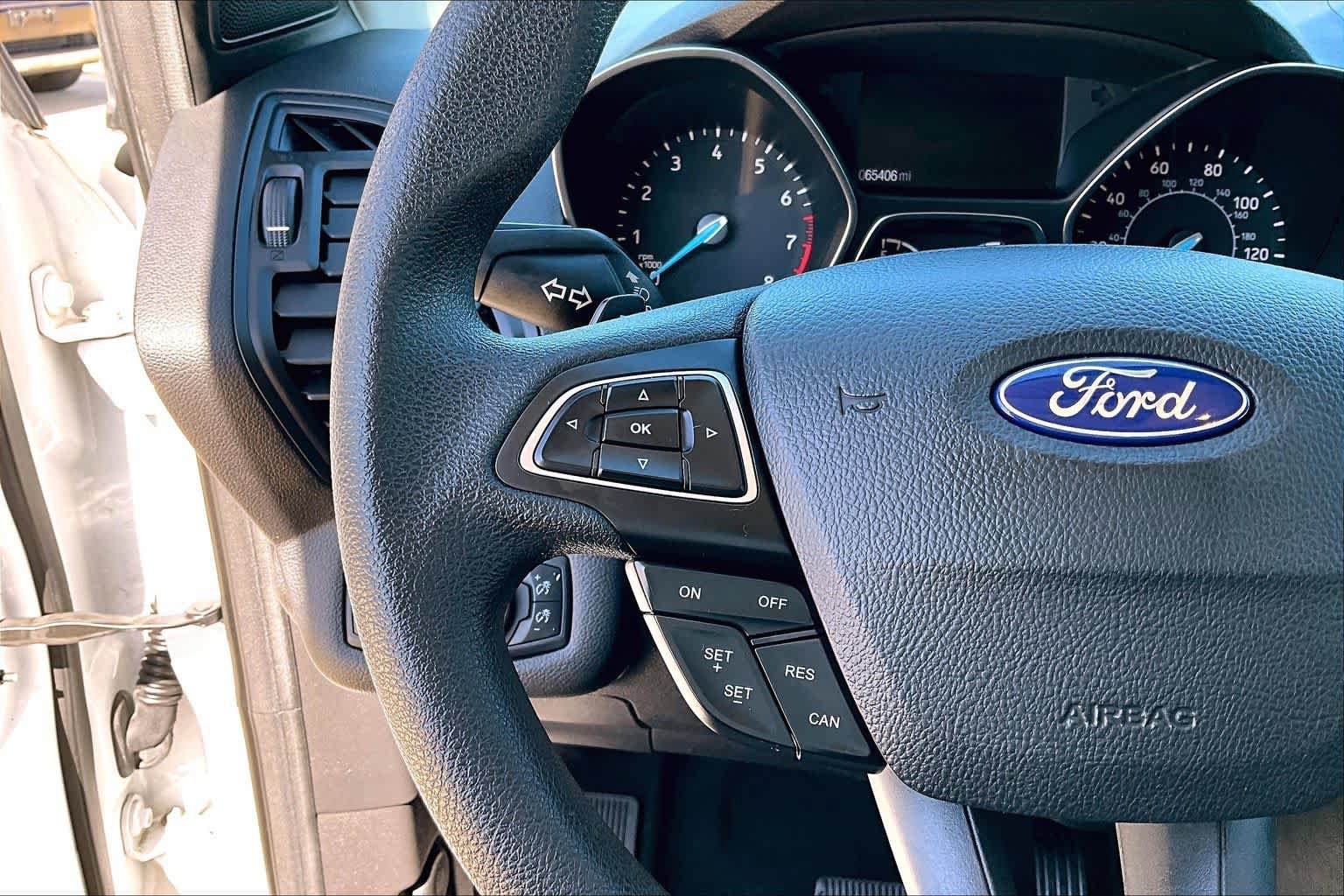Used 2017 Ford Escape SE FWD image 24