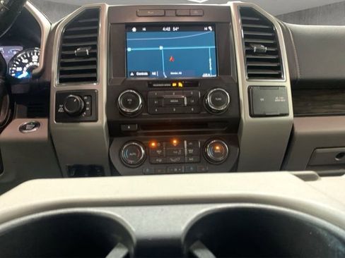 Used 2018 Ford F150 Lariat image 13